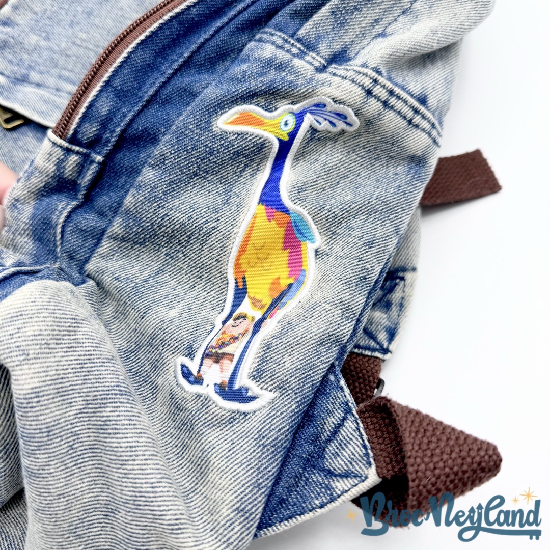 Sac-à-doS-Loungefly-Là-Haut-Patches-Denim-Disney-Boxlunch-Exclusive-jean (5)