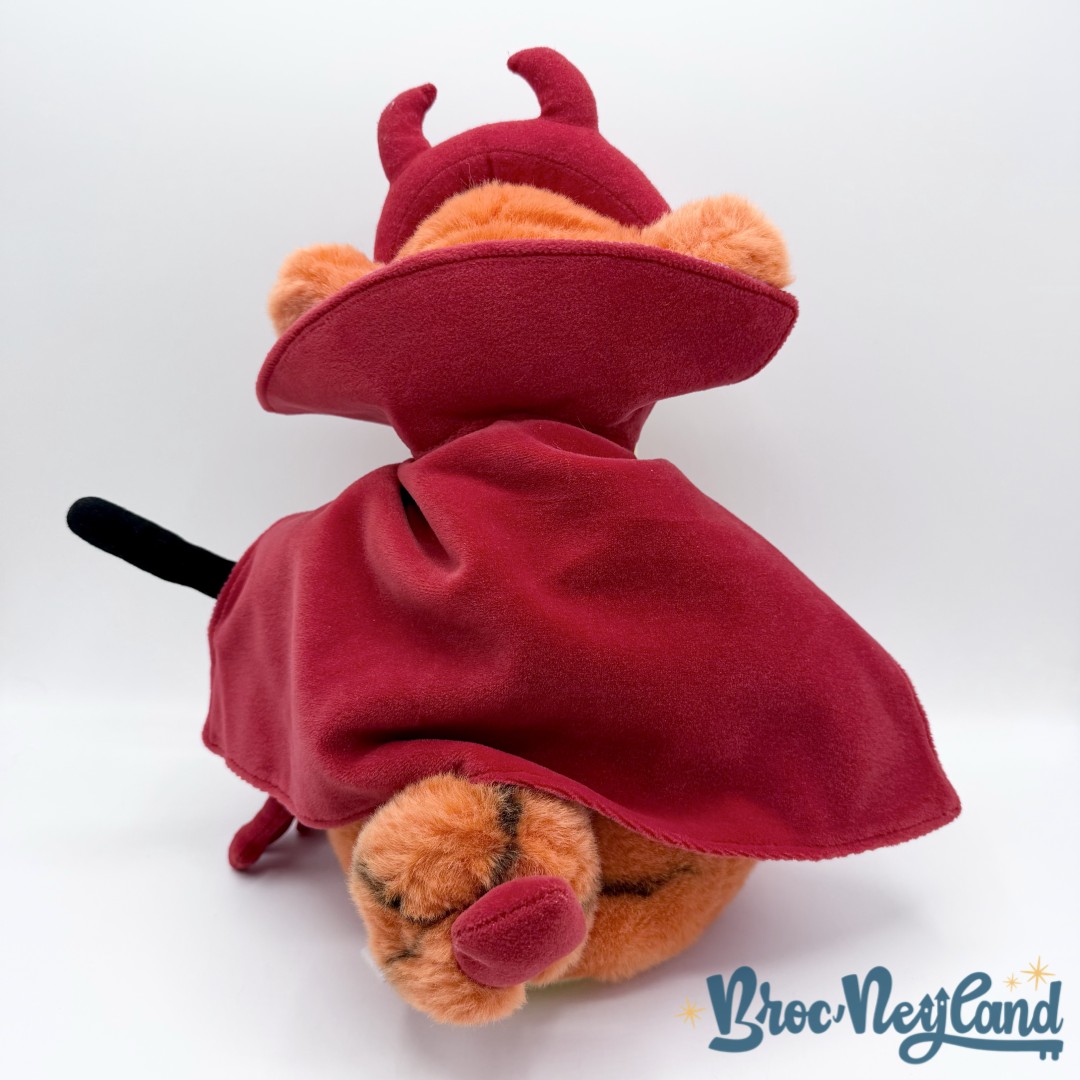 Peluche-Tigrou-Halloween-Disney-Store-2001-Winnie-ourson-tigre-orange-diable-34-cm (1)