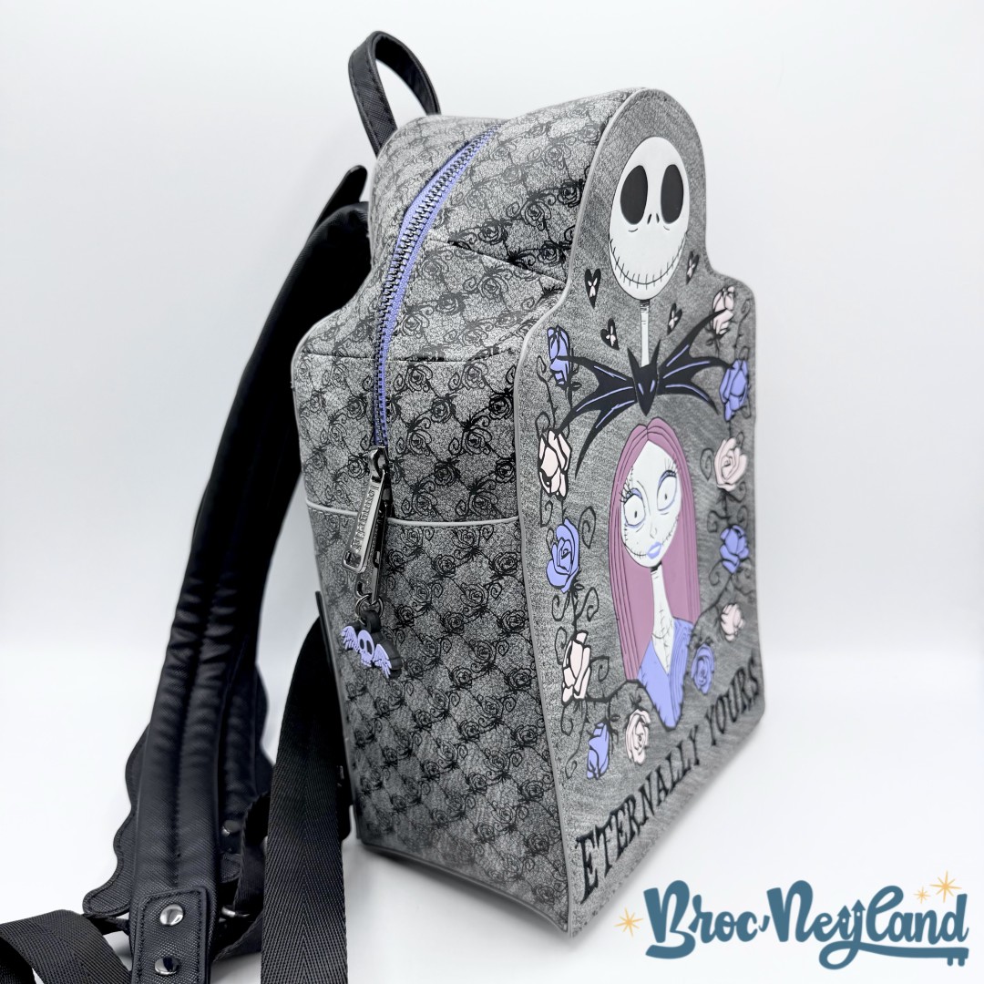 Sac-à-dos-Loungefly-Jack-and-Sally-Eternally-Yours-Disney-2024-étrange-Noël-de-Mr-Jack-gris (1)