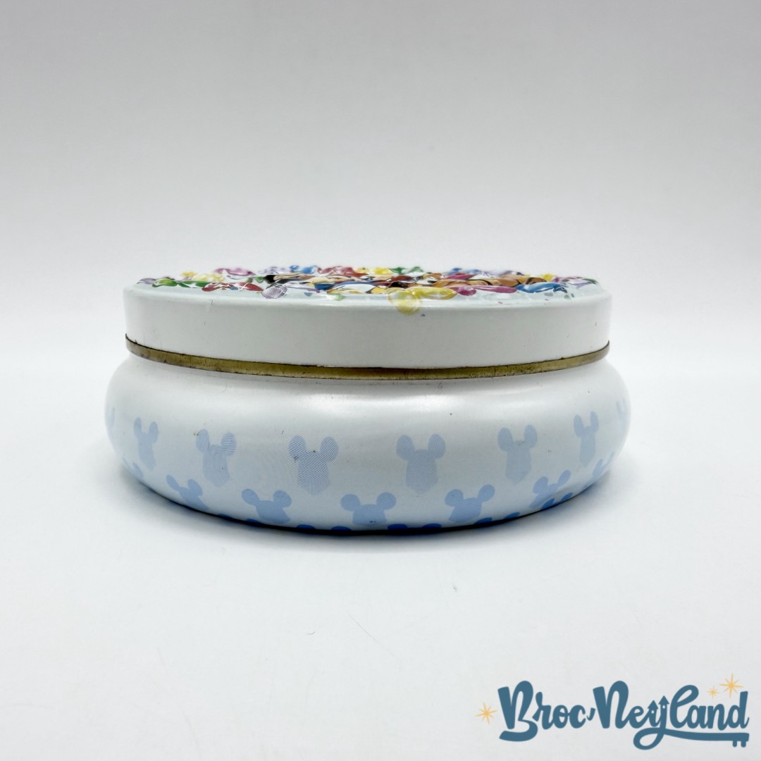 Boite-métal-Mickey-et-ses-amis-Walt-Disney-Attractions-rond-vintage-bonbons (1)