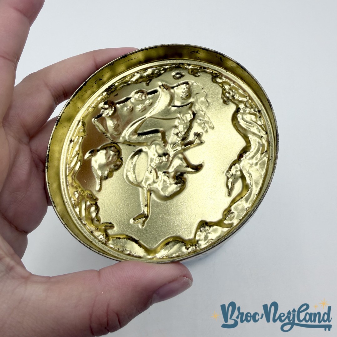 Boite-métal-Ariel-La-Petite-Sirène-Walt-Disney-Attractions-rond-vintage-bonbons (5)