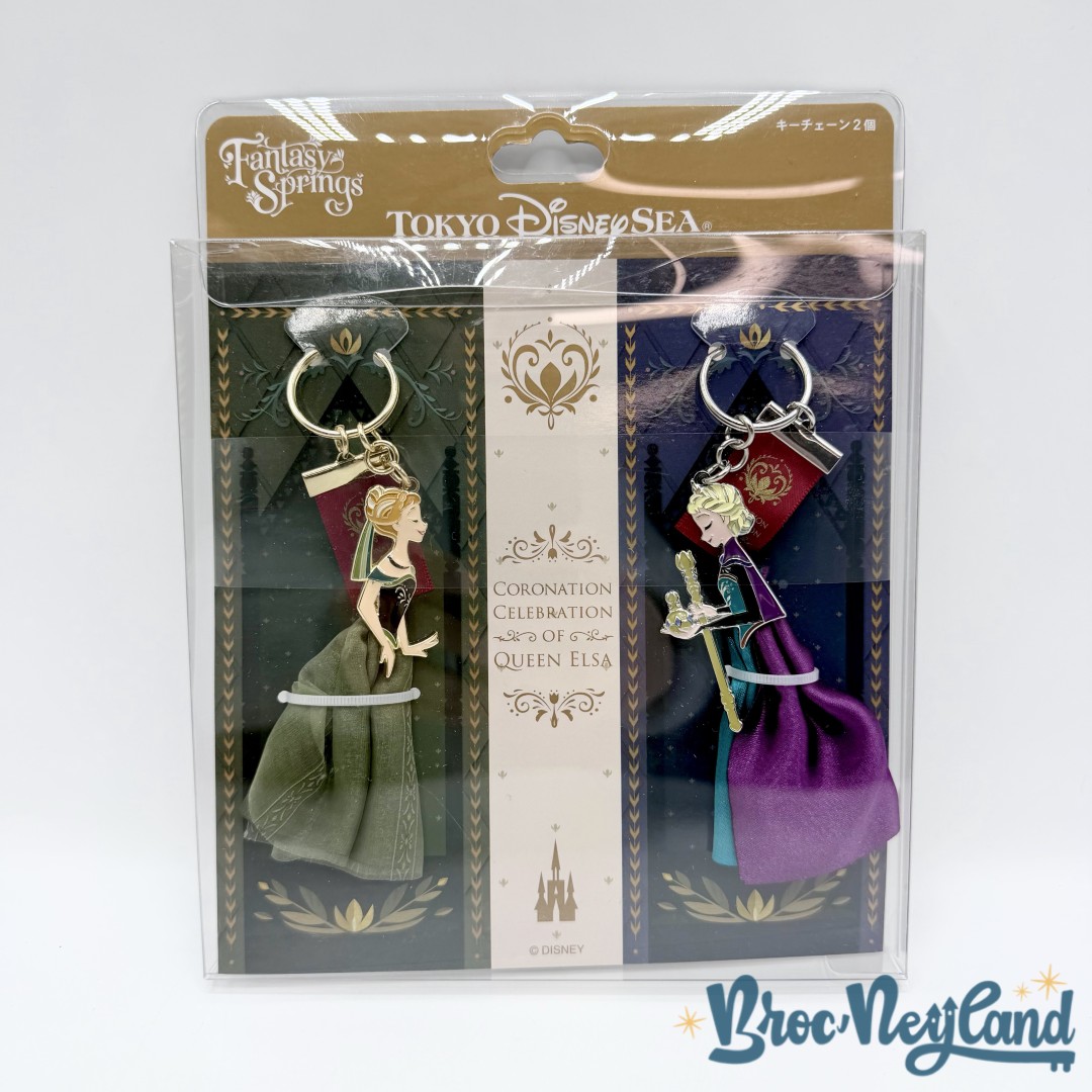Coffret-Porte-clés-La-Reine-des-Neiges-Coronation-Celebration-of-Queen-Elsa-Fantasy-Springs-Tokyo-Disney-Sea-Japon (1)