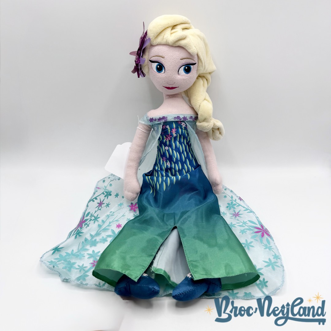 Poupée-chiffon-Elsa-La-Reine-des-Neiges-Une-fête-givrée-Disney-Collections-peluche-52-cm (3)
