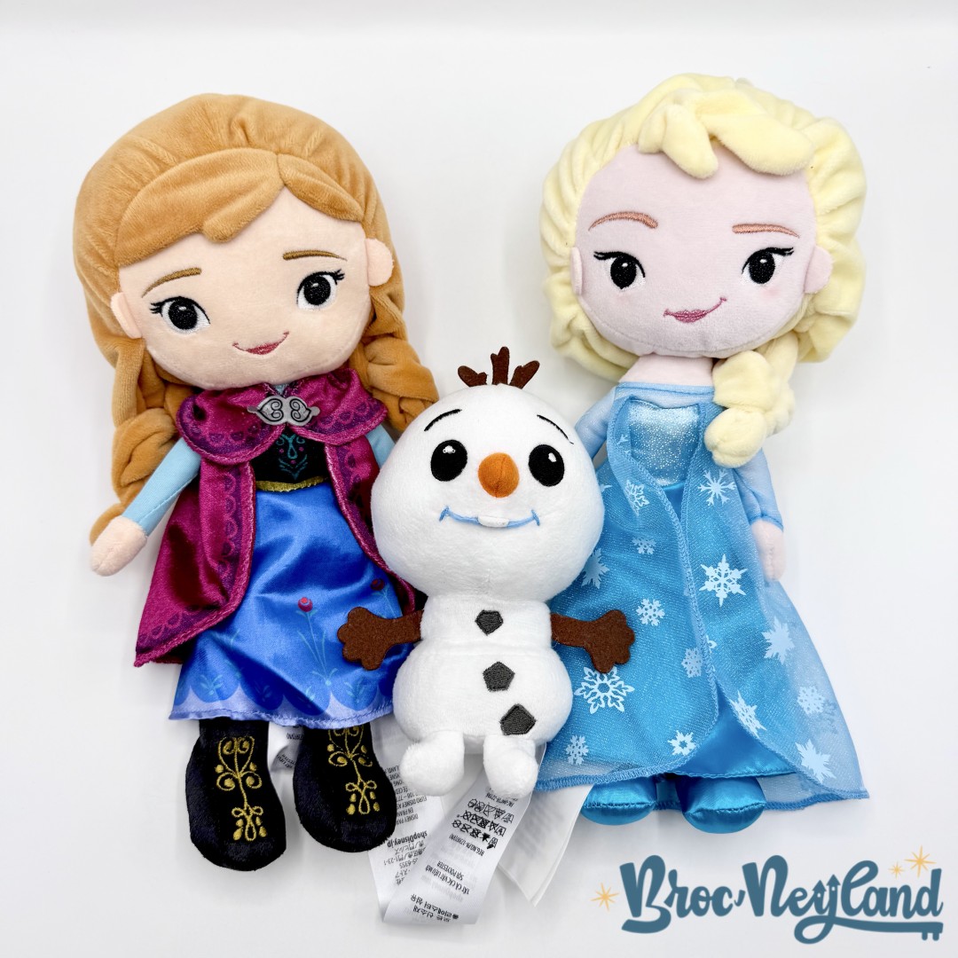Peluches-La-Reine-des-Neiges-Set-Disney-Store-2023-Anna-Elsa-Olaf-38-cm (2)
