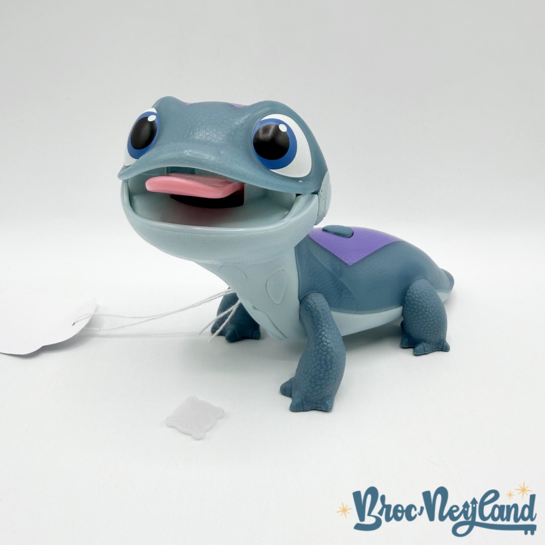 Jouet-Bruni-La-Salamandre-lumière-Disney-Hasbro-La-Reine-des-Neiges-2-flocons-de-neige (4)