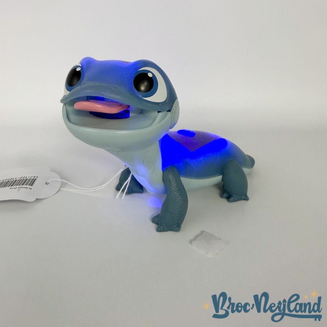 Jouet-Bruni-La-Salamandre-lumière-Disney-Hasbro-La-Reine-des-Neiges-2-flocons-de-neige (5)