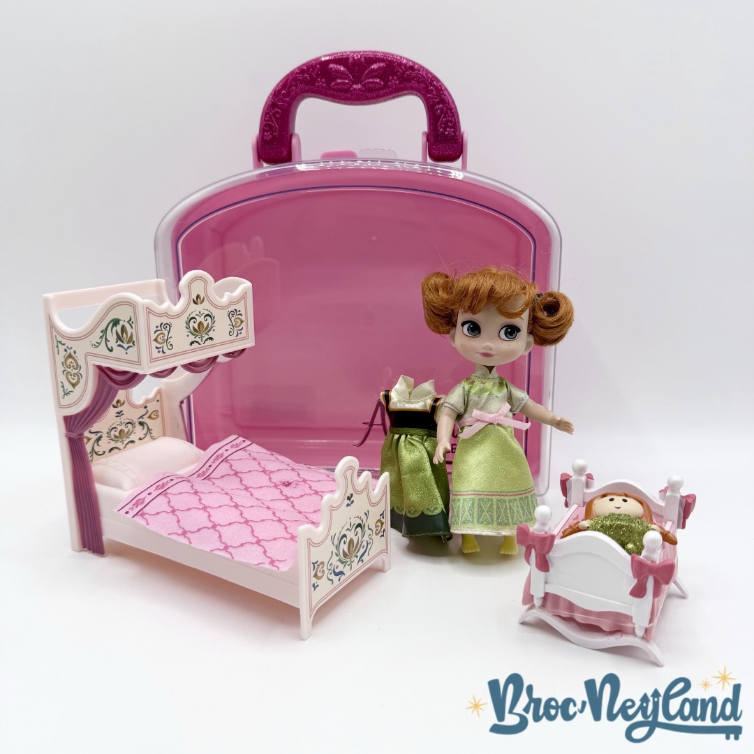 Ensemble-de-jeu-Coffret-Mini-Poupée-Anna-La-Reine-des-Neiges-Animators-Collection-Disney-Store-valise (5)