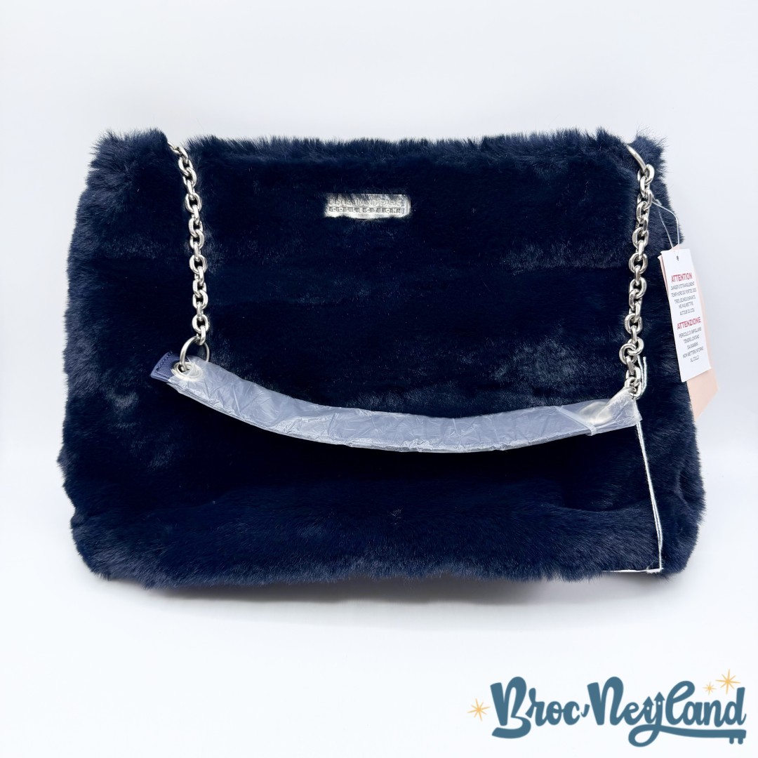 Sac-à-main-Frozen-Elsa-Disneyland-Paris-Collection-Disney-La-Reine-des-Neiges-fourrure-bleu (4)