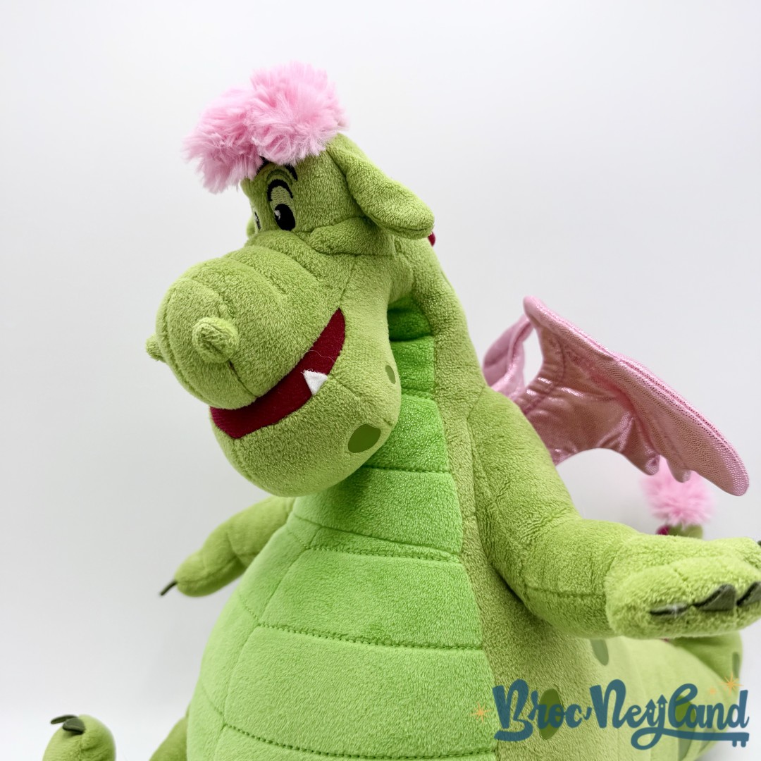 Peluche-elliott-le-Dragon-Main-Street-electrical-Parade-50th-Anniversary-Disney-Store-vert-ailes-37-cm (5)