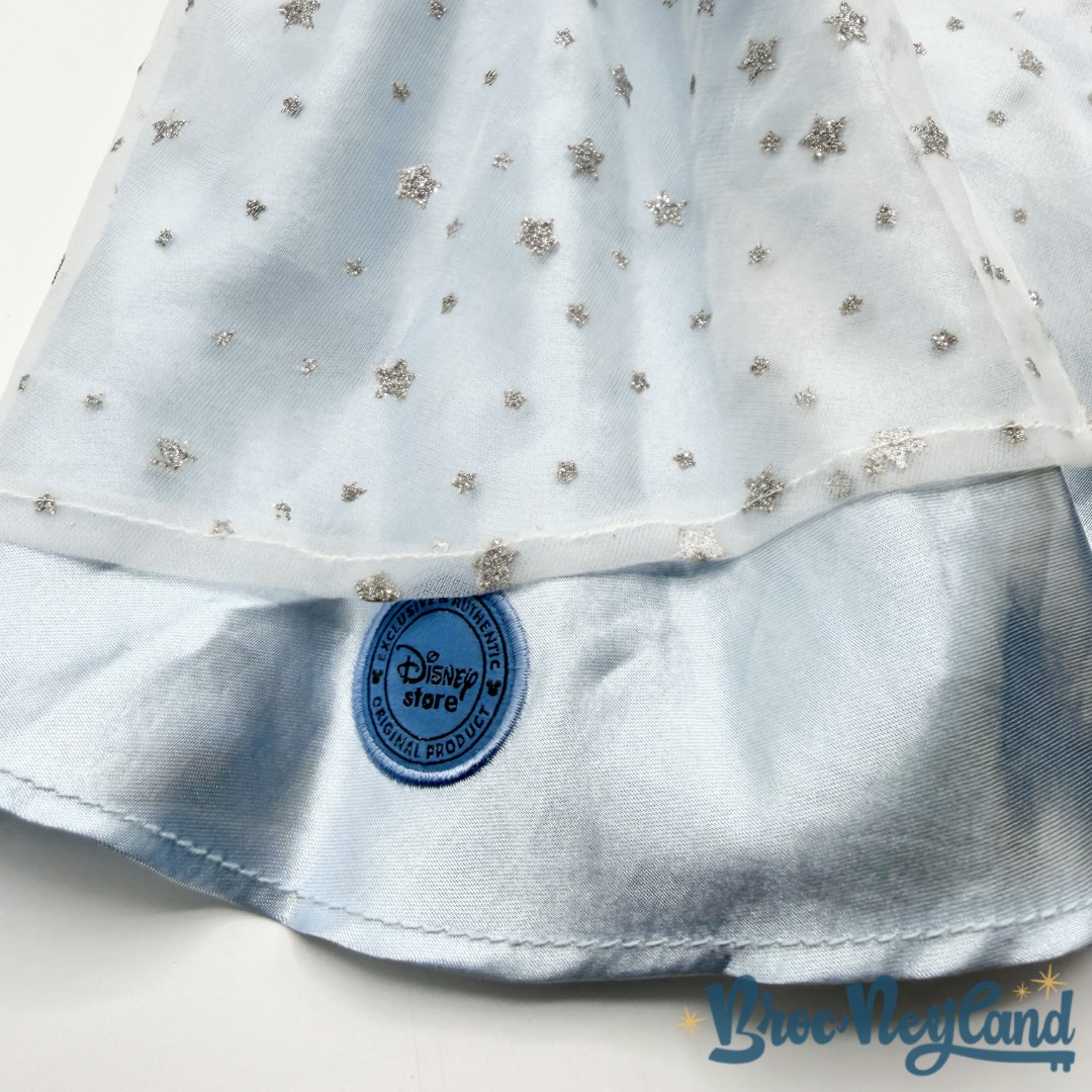 Poupée-Chiffon-Cendrillon-Disney-Store-peluche-princesse-robe-bleu-écusson-55-cm (6)