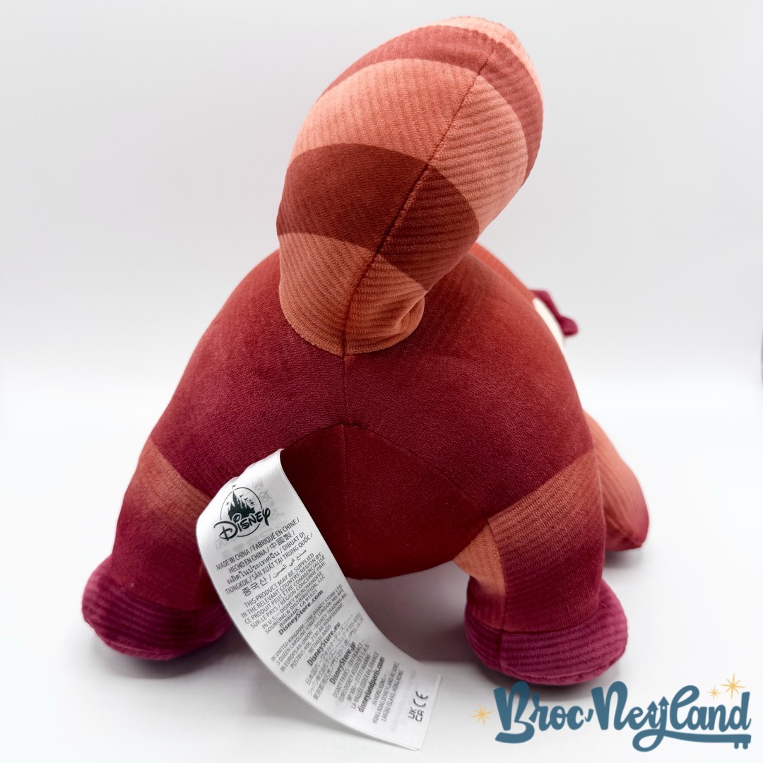Peluche-Mei-Lee-Blissful-Buddies-Disney-Store-2024-Alerte-Rouge-panda-30-cm (6)