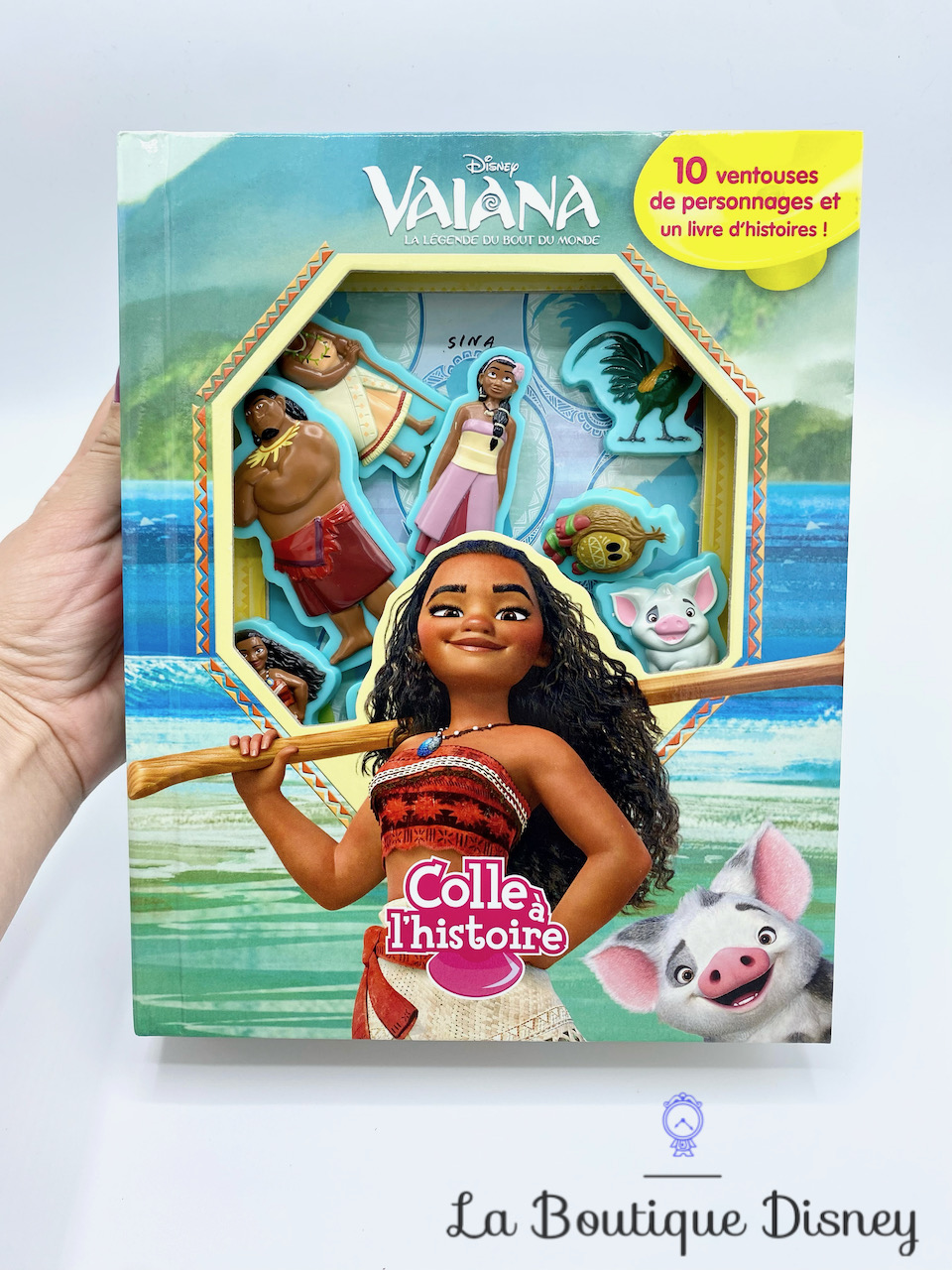 Livre Aventures du bout du monde Vaiana Disney Hachette Jeunesse -  Livres/Livres récents - La Boutique Disney