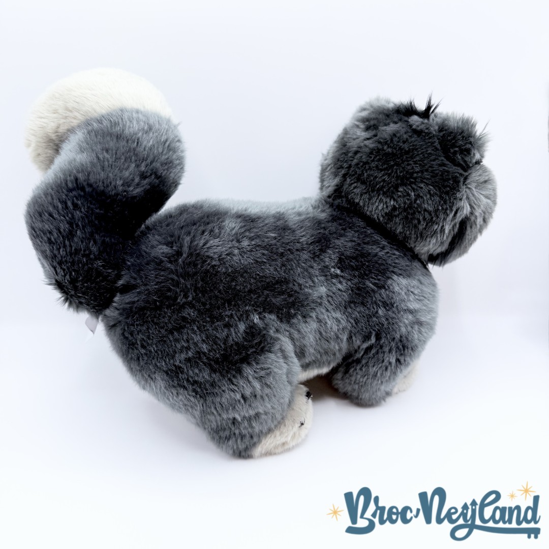 Peluche-Lucifer-chat-Cendrillon-Disneyland-Disney-Store-gris-35-cm (1)