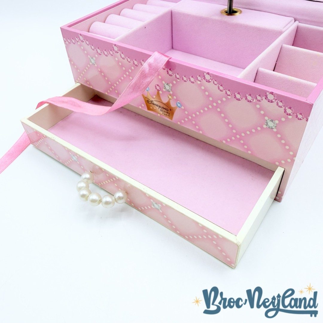 Boite-à-musique-Aurore-La-Belle-au-Bois-Dormant-Disneyland-Paris-Disney-Sleeping-Beauty-bijoux-musicale (8)