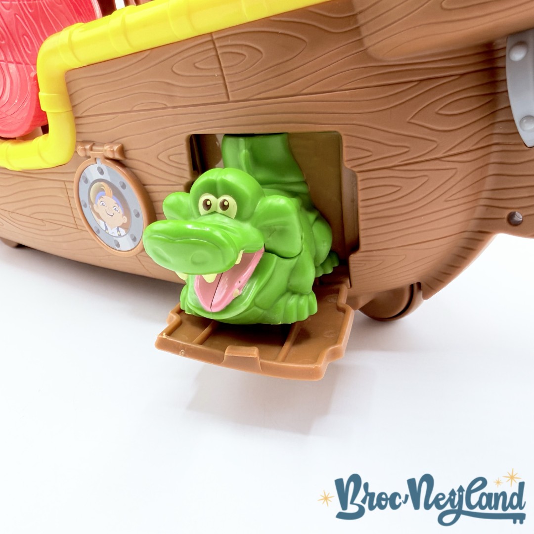 Jouet-Bucky-Bateau-musical-Jake-et-les-Pirates-du-Pays-Imaginaire-Disney-Mattel-2011-figurines (6)