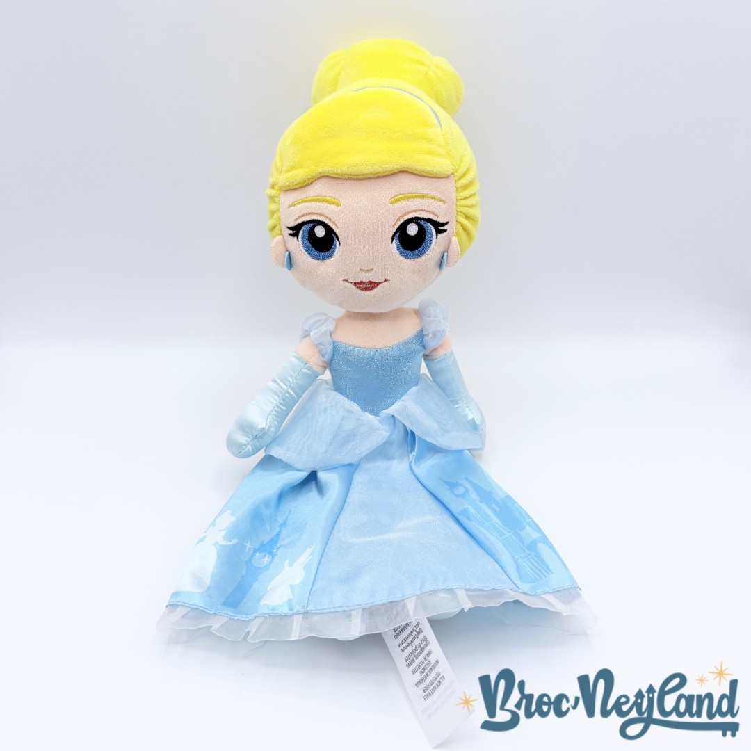 Poupée-chiffon-Cendrillon-Disney-Store-2023-peluche-princesse-bleu-44-cm (4)