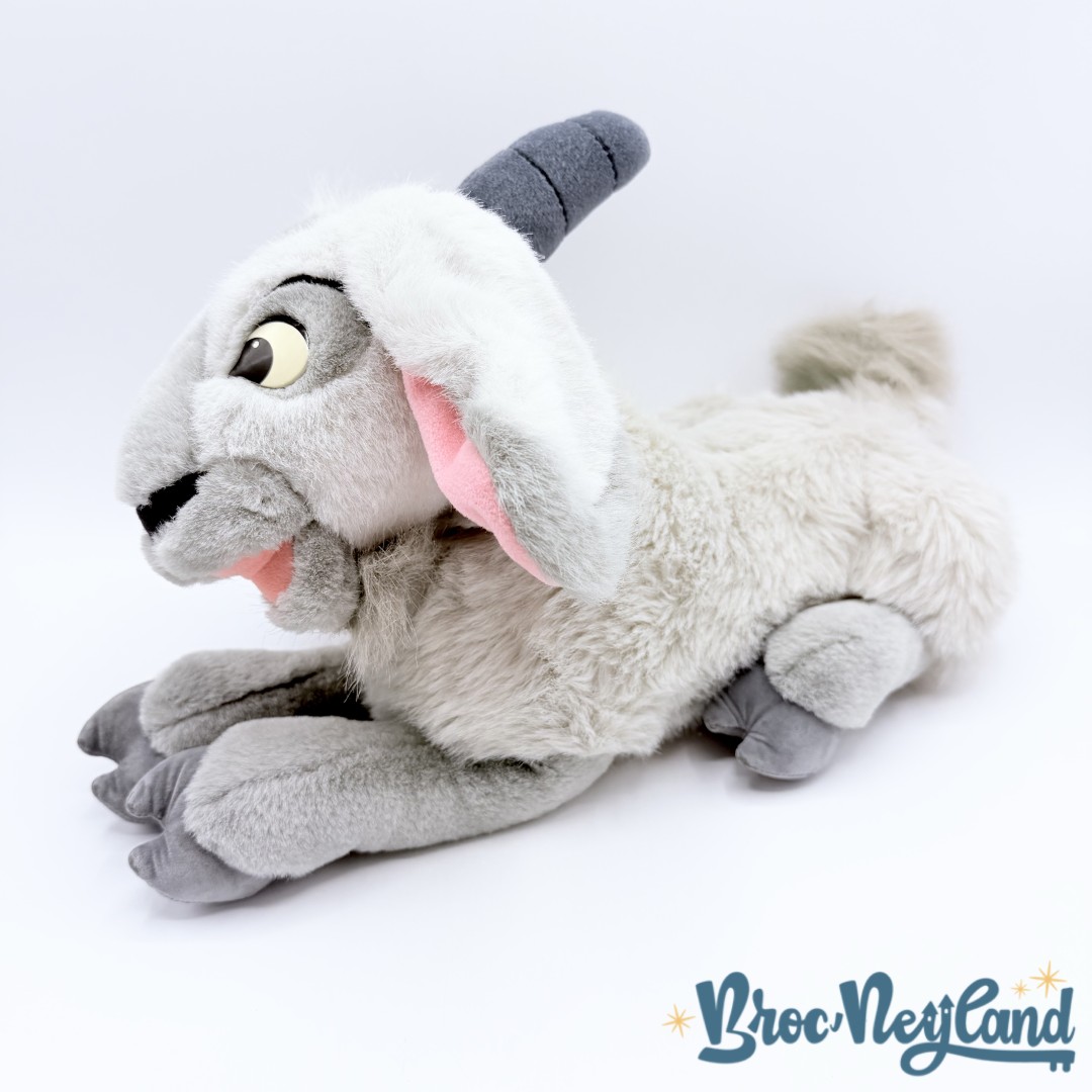 Peluche-Djali-chèvre-Le-Bossu-de-Notre-Dame-Disney-Store-gris-40-cm (2)