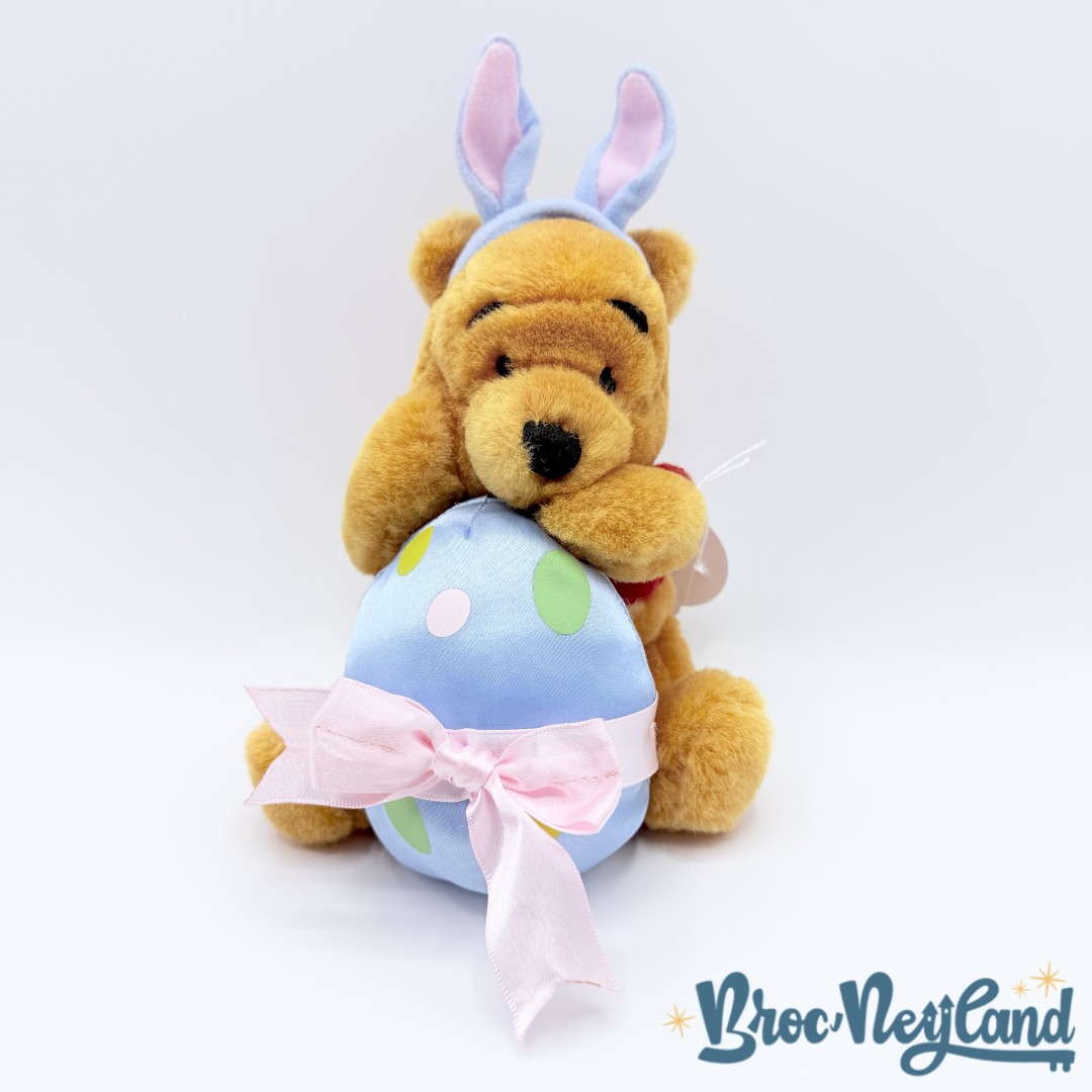 Peluche-Winnie-ourson-Oeuf-Pâques-Disney-Store-Easter-Egg-collection-18-cm (2)