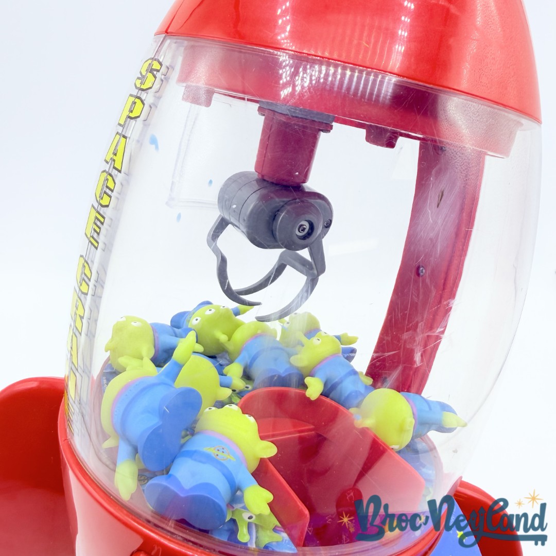 Jouet-Grue-spatiale-Edition-Speciale-Grappin-de-espace-Pizza-Planet-Disney-Store-2020-Toy-Story-Aliens-Fusée-rouge-32-cm (5)