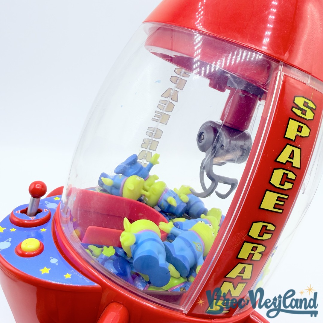 Jouet-Grue-spatiale-Edition-Speciale-Grappin-de-espace-Pizza-Planet-Disney-Store-2020-Toy-Story-Aliens-Fusée-rouge-32-cm (1)