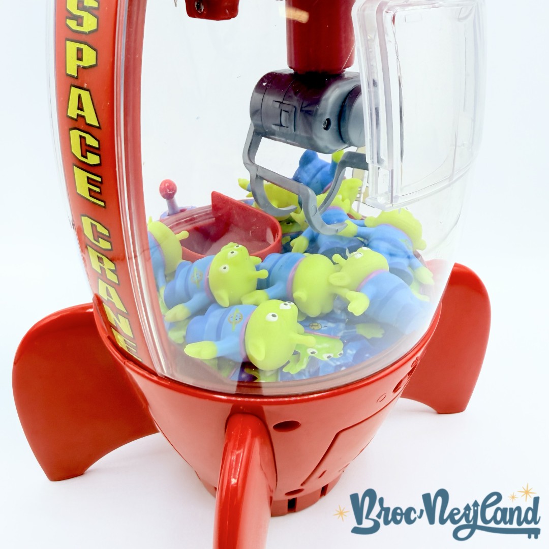 Jouet-Grue-spatiale-Edition-Speciale-Grappin-de-espace-Pizza-Planet-Disney-Store-2020-Toy-Story-Aliens-Fusée-rouge-32-cm (7)