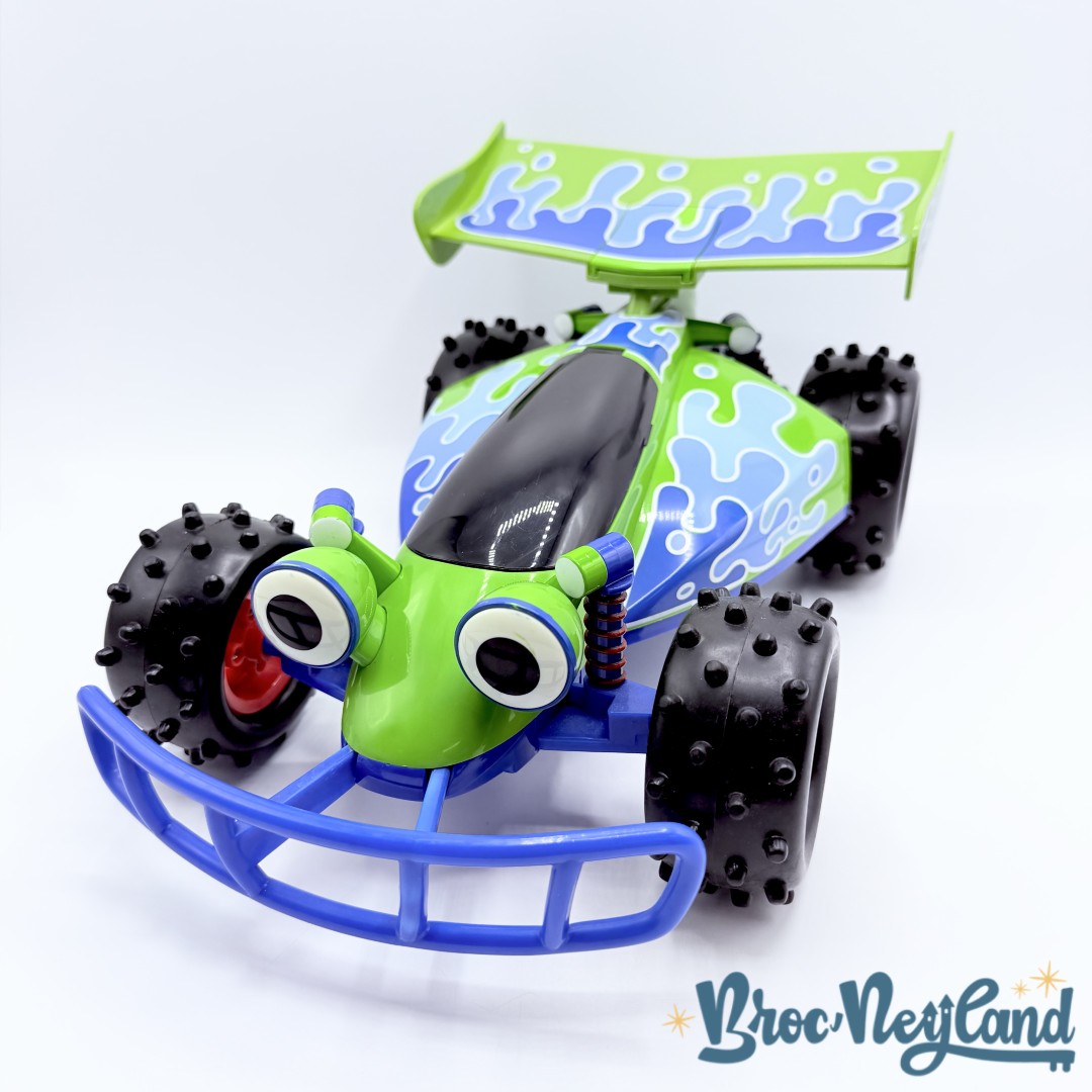 Jouet-karting-RC-Free-Wheel-Buggy-Toy-Story-Disney-Thinkway-Toys-voiture-verte-35-cm (3)