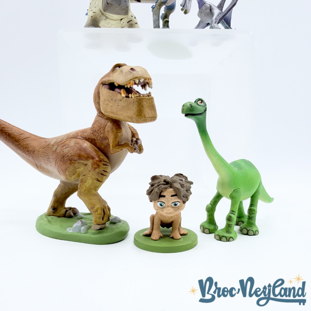 Figurines-Le-Voyage-Arlo-Playset-Disney-Store-2015-The-Good-Dinosaure-Ensemble-de-jeu (4)
