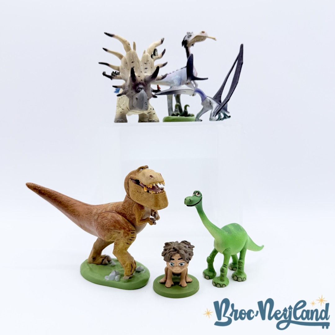Figurines-Le-Voyage-Arlo-Playset-Disney-Store-2015-The-Good-Dinosaure-Ensemble-de-jeu (2)