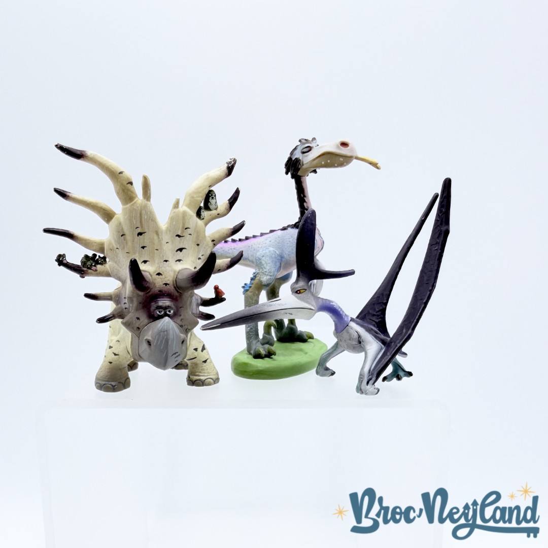 Figurines-Le-Voyage-Arlo-Playset-Disney-Store-2015-The-Good-Dinosaure-Ensemble-de-jeu (3)