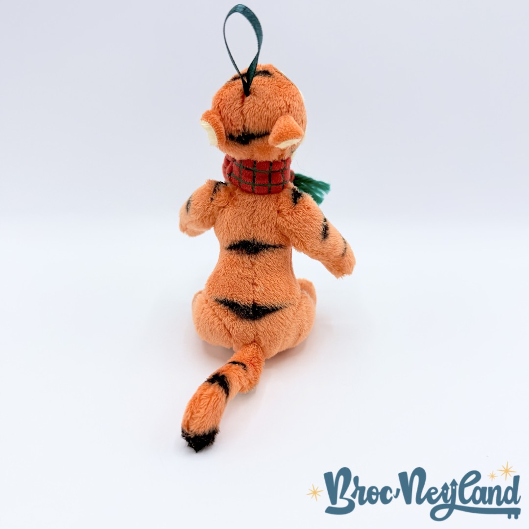 Ornement-Noël-Tigrou-écharpe-Disney-Simba-Winnie-ourson-boule-suspension-peluche (4)