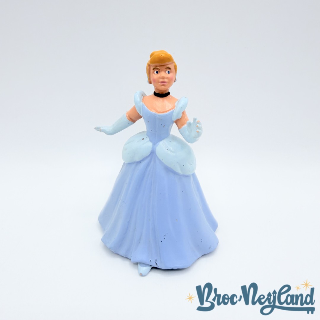 Figurine-Cendrillon-Disney-Bullyland-vintage-princesse-bleu-robe-8-cm (3)