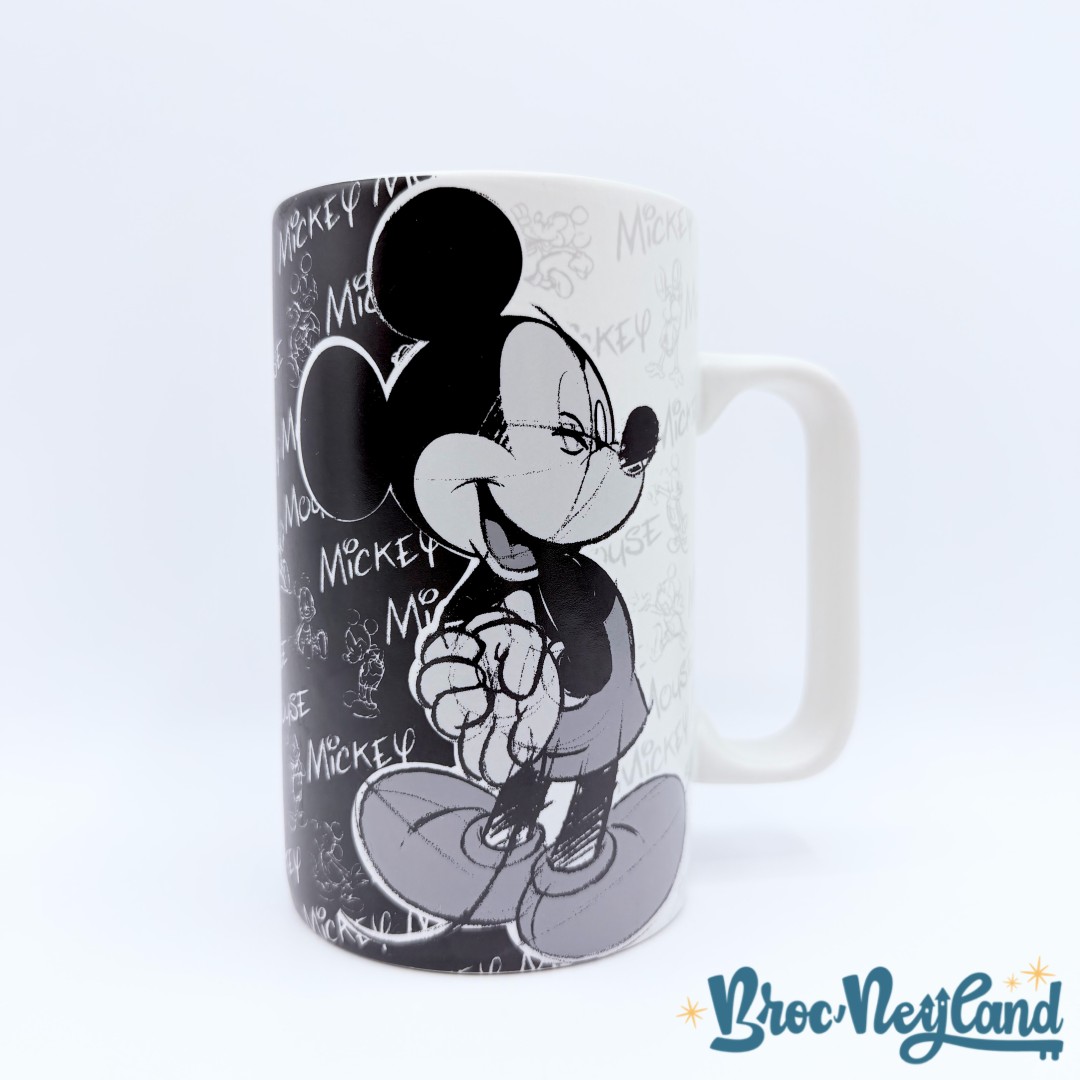 Tasse-Mickey-Mouse-Disneyland-Paris-mug-Disney-dessins-noir-blanc (3)