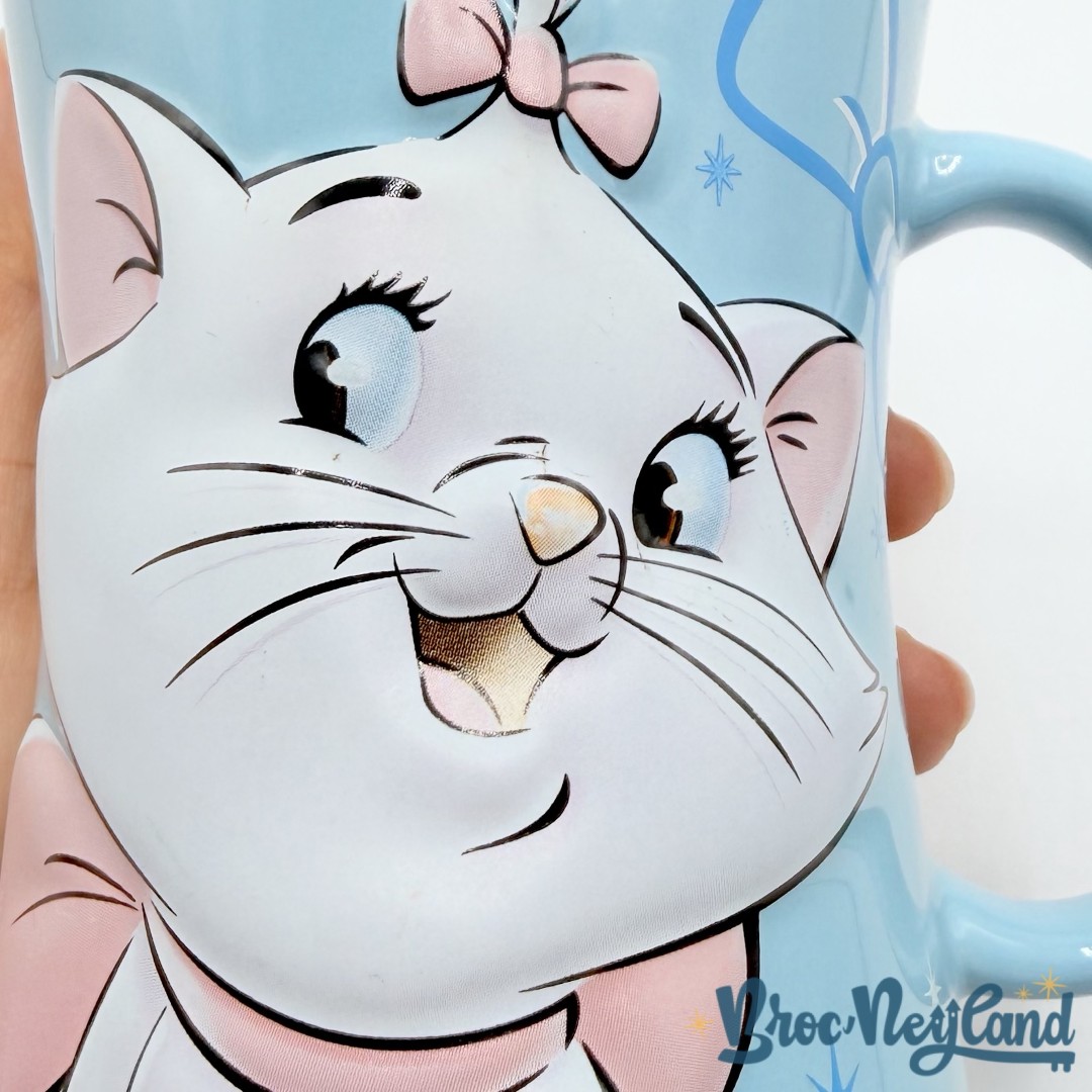 Tasse-Marie-Portrait-Les-Aristochats-Disneyland-Paris-mug-Disney-bleu-chat-blanc (5)
