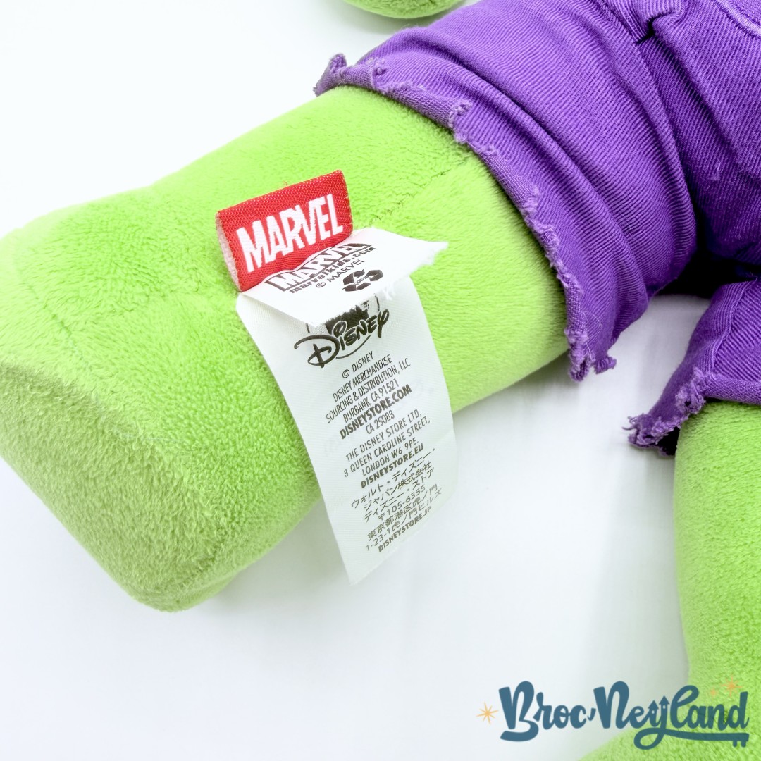 Peluche-Hulk-Marvel-Disney-Store-2017-super-héros-vert-40-cm (1)
