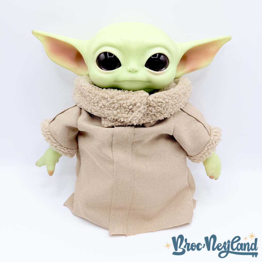 Peluche-Grogu-The-Mandalorian-Star-Wars-Disney-Mattel-2020-bébé-Yoda-32-cm (2)