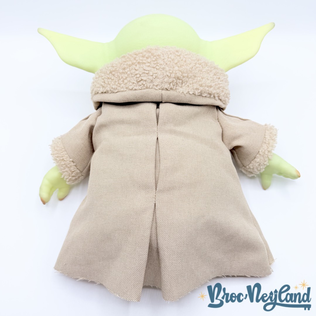 Peluche-Grogu-The-Mandalorian-Star-Wars-Disney-Mattel-2020-bébé-Yoda-32-cm (3)