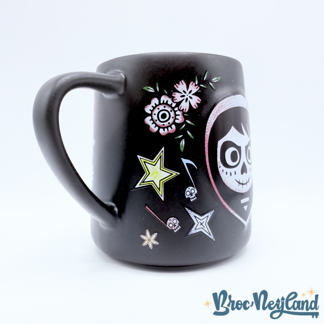Tasse-Miguel-Coco-Disney-Parks-2023-mug-noir (3)