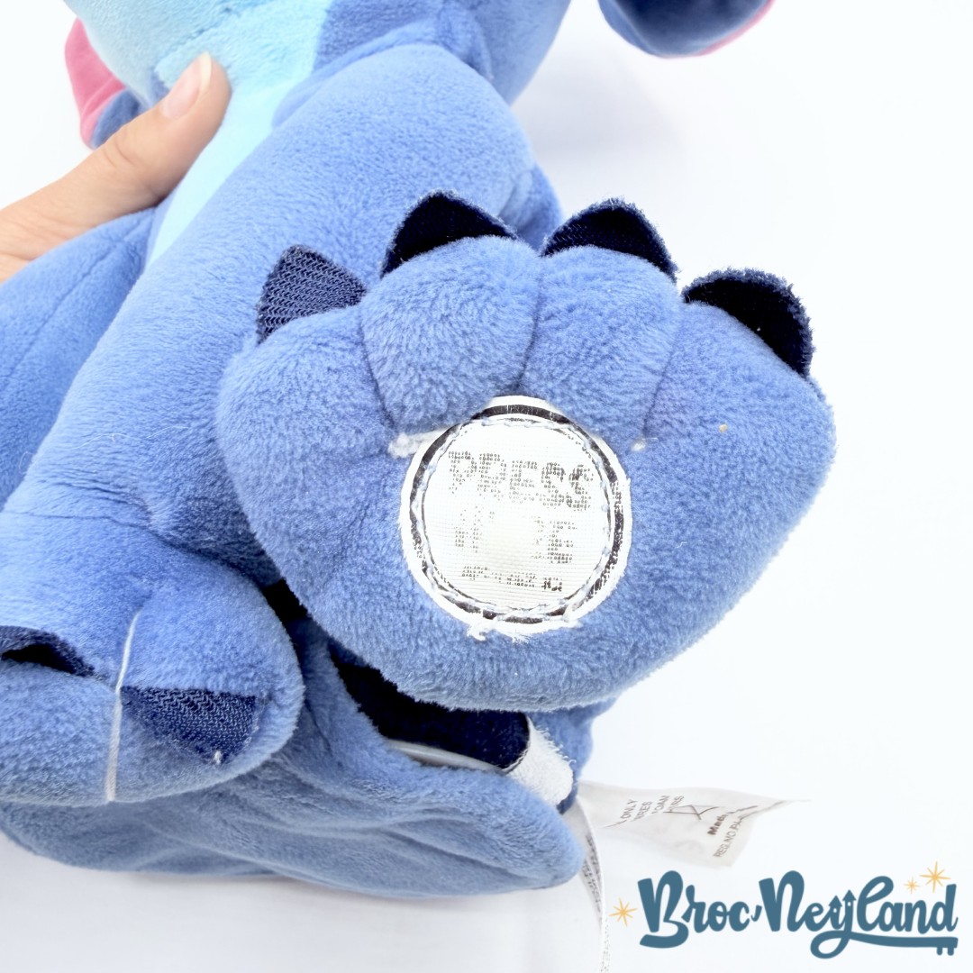 Peluche-Stitch-interactive-Animators-Collection-Disney-Store-bleu-32-cm (8)