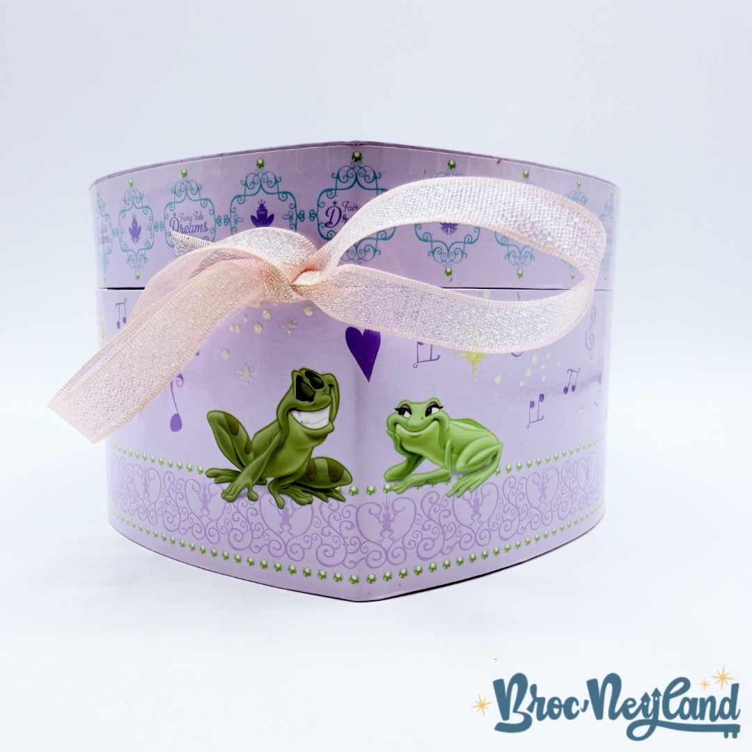 Boite-à-musique-Tiana-La-Princesse-et-la-Grenouille-Disneyland-Paris-Disney-coeur-violet-bijoux-musicale (1)