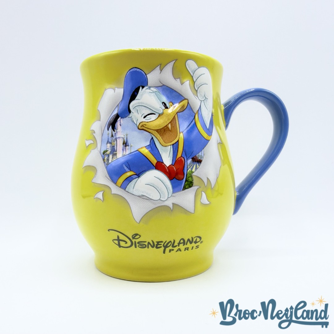 Tasse-Donald-Duck-Disneyland-Paris-2019-mug-Disney-trou-déchiré-jaune (3)