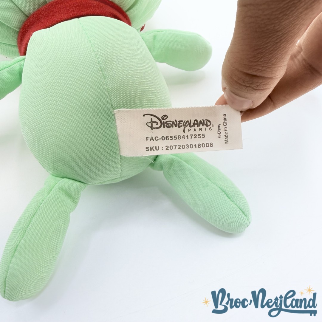 Peluche-Souillon-Lilo-et-Stitch-Disneyland-Paris-2017-Disney-Scrump-doudou-vert-24-cm (2)