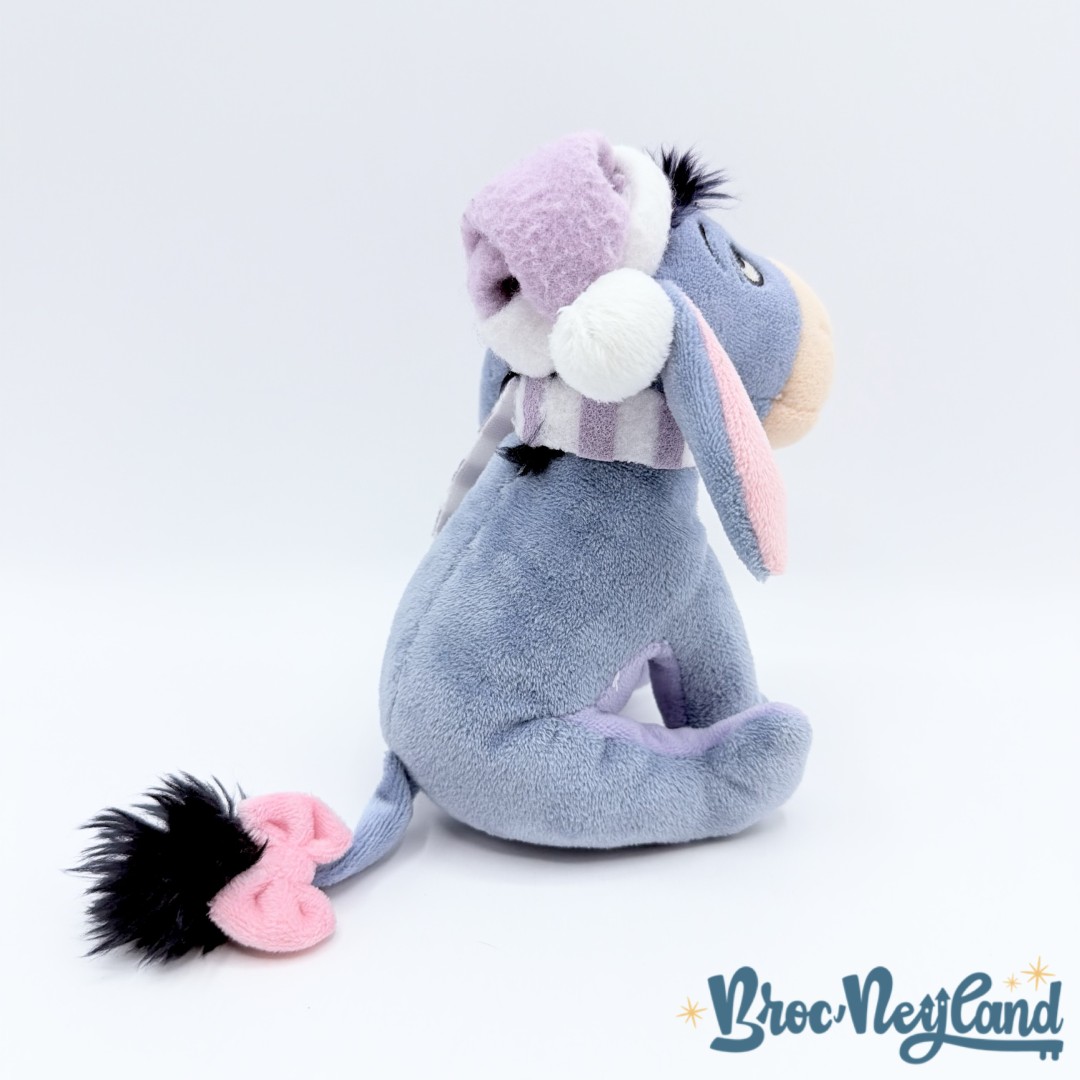 Peluche-Bourriquet-Hiver-Disney-Store-Winnie-ourson-âne-bleu-écharpe-violet-16-cm (2)