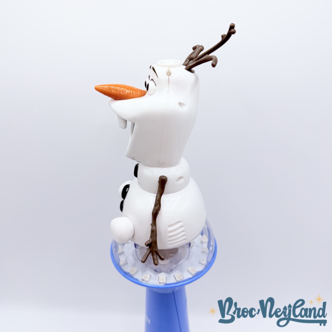 Baguette-à-bulles-lumineuse-Olaf-La-Reine-des-Neiges-Disneyland-2021-Disney-plastique (3)