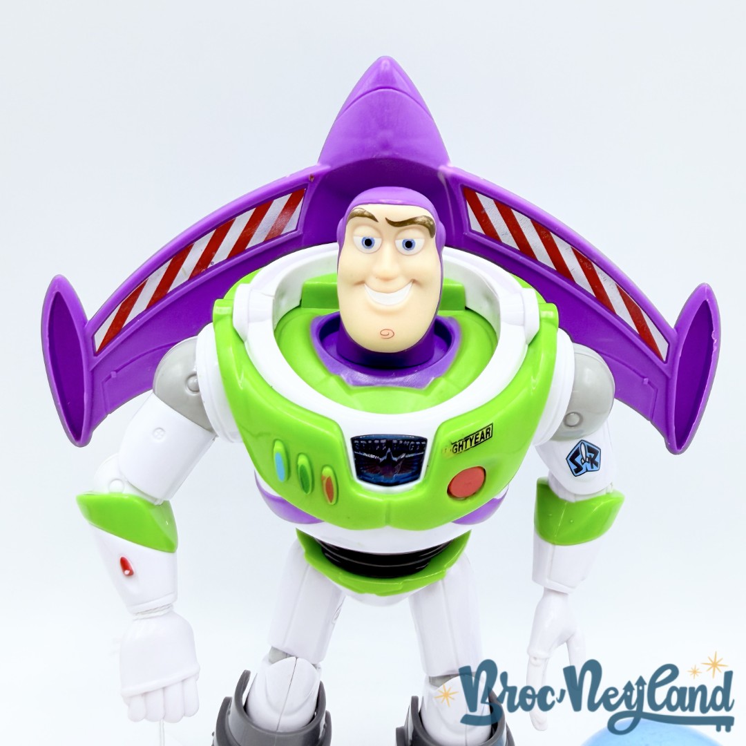 Figurine-parlante-Buzz-éclair-Super-Armure-Disney-Mattel-2018-Toy-Story-parle-FRANCAIS-22-cm (4)