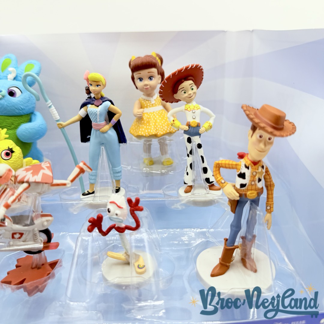 Coffret-Figurines-de-luxe-Toy-Story-4-Playset-Disney-Store-Ensemble-de-jeu (1)