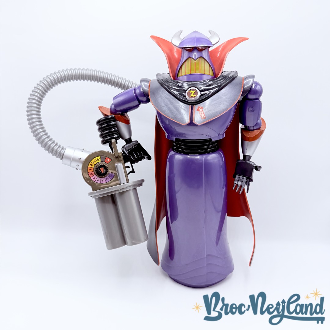 Figurine-interactive-Empereur-Zurg-Toy-Story-Disney-Store-jouet-parlant-40-cm (5)