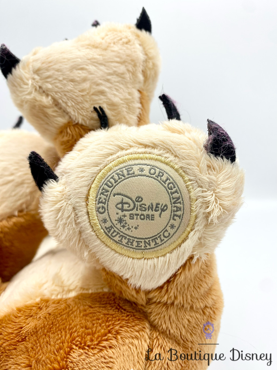 peluche-scar-le-roi-lion-disney-store-lion-méchant-cicatrice-5 (1)