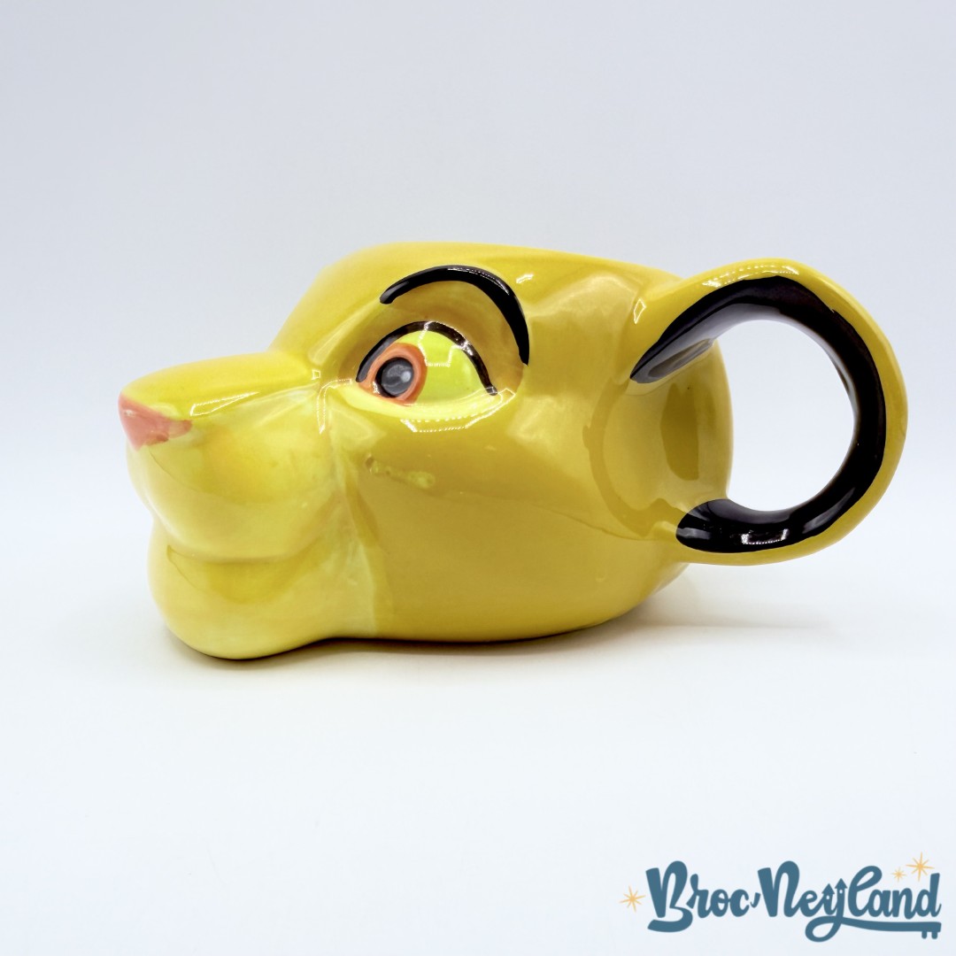 Tasse-Simba-Le-Roi-Lion-Disney-mug-Paladone-lion-jaune-relief-3D (5)