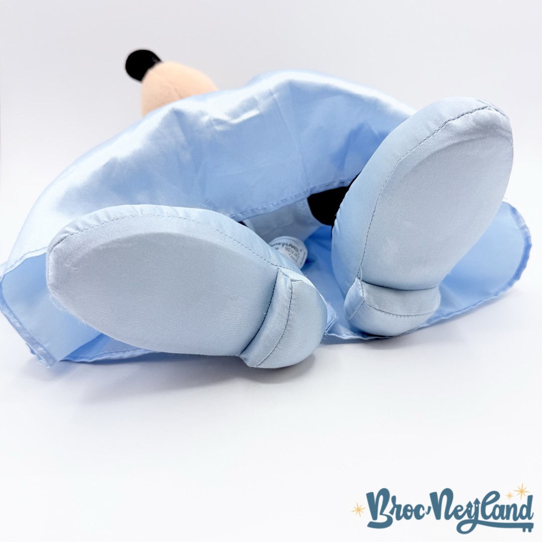 Peluche-Minnie-Cendrillon-Disneyland-Paris-Disney-princesse-robe-bleu-40-cm (1)