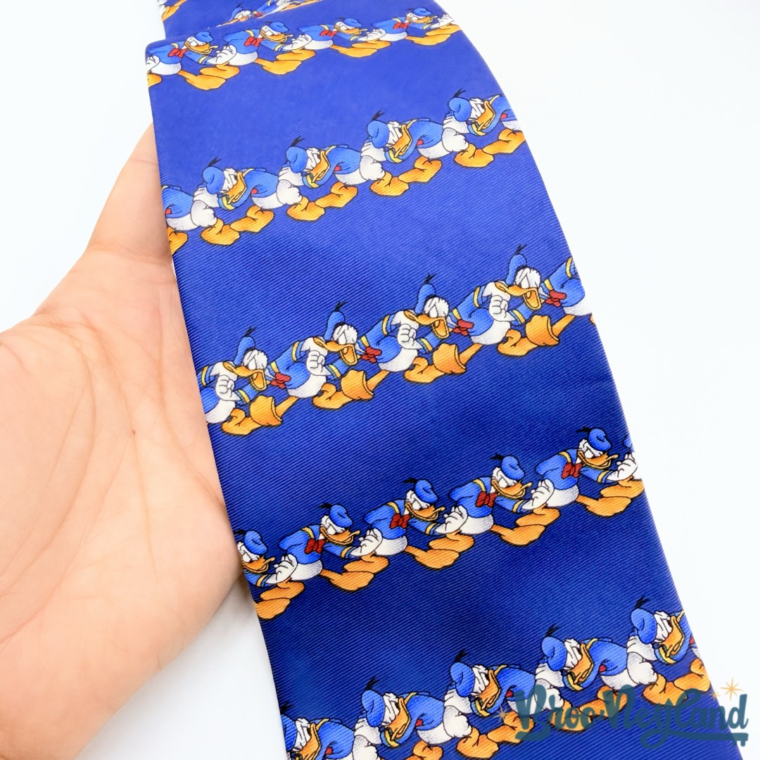 Cravate-Donald-Duck-The-Disney-Store-bleu-colère (1)